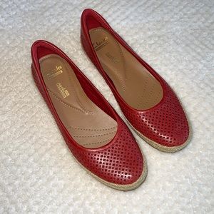 Clarks Shoe Flat Red with Soft Cushion